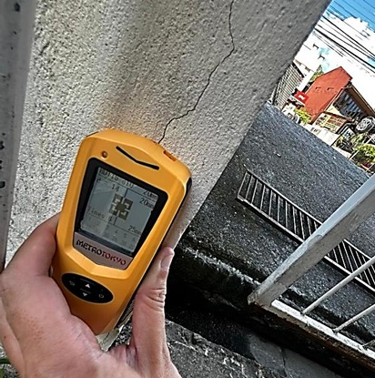 Edifício residencial submetido a inspeção técnica para avaliação das condições estruturais, identificação de manifestações patológicas e análise de riscos construtivos em elementos estruturais e áreas comuns. Laudo estrutural na grande florianópolis.
